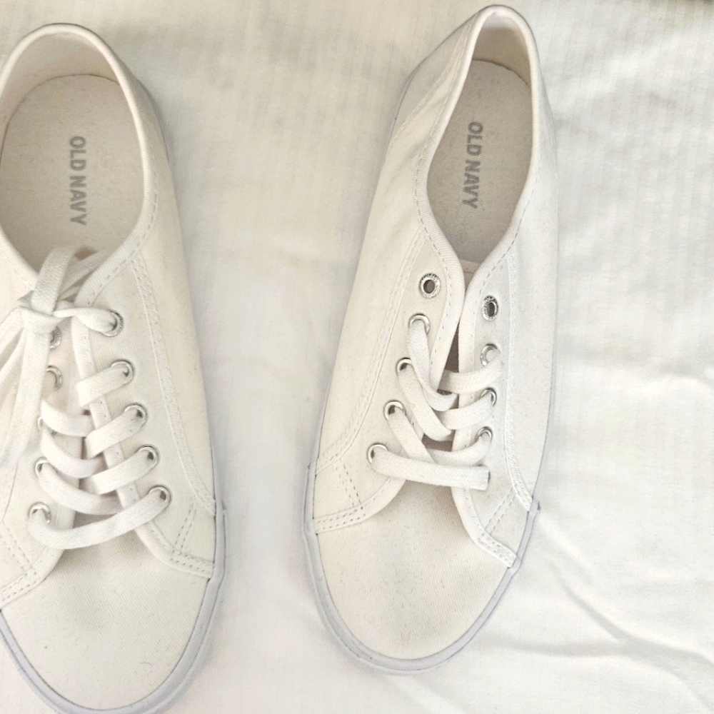 Old Navy Women's Sneakers, Size 8